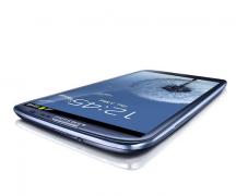 Dane techniczne telefonu Samsung I9300: porównanie z konkurencją i recenzje